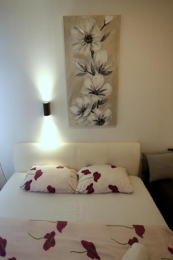 Apartments Rooms Fontane Trnje - Free Parking Zagreb Exterior photo