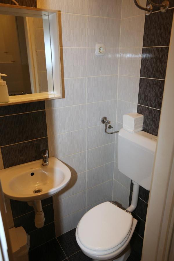 Apartments Rooms Fontane Trnje - Free Parking Zagreb Exterior photo